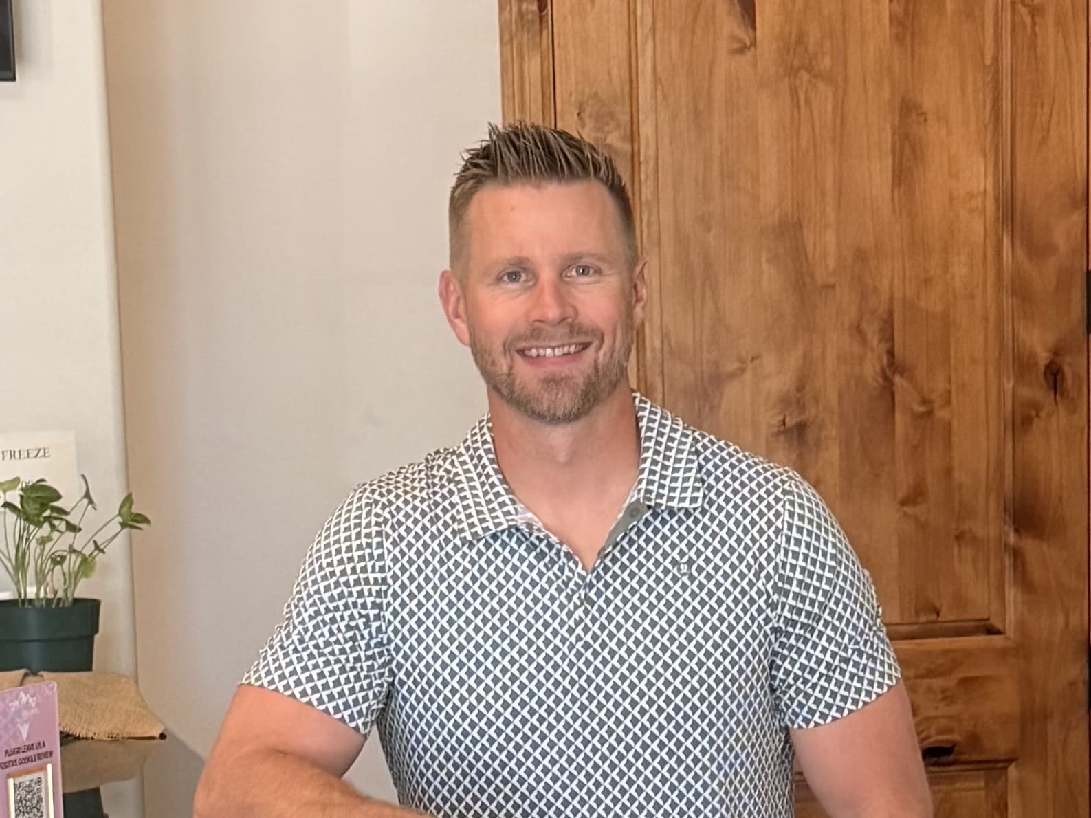 Dr. Casey Simmonds