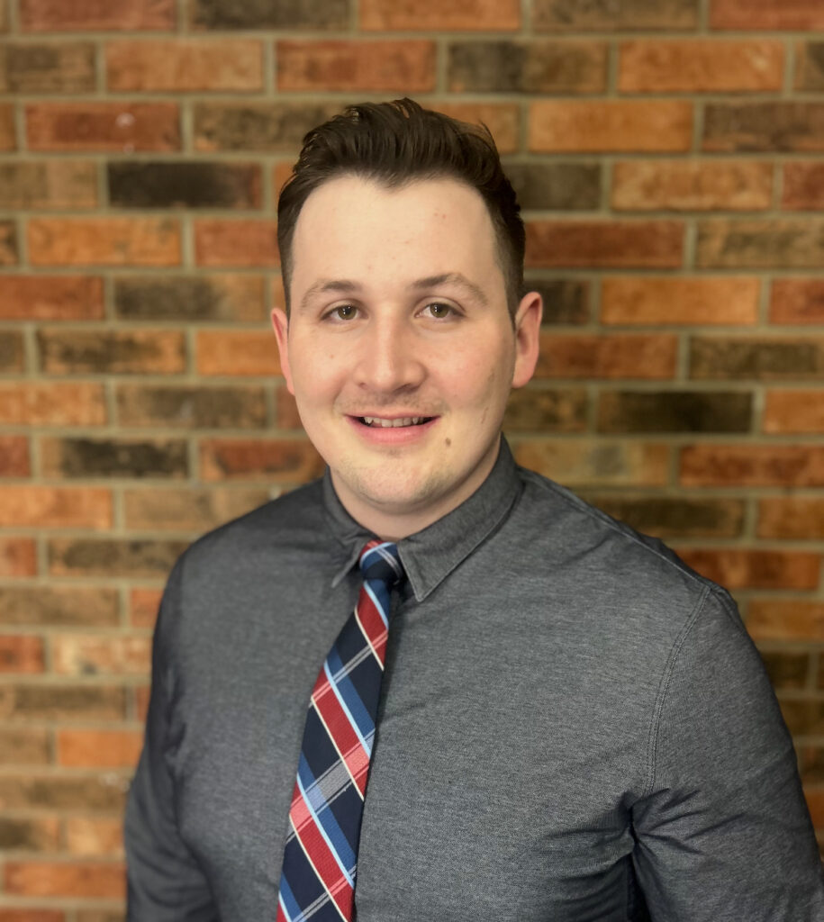 Kaden Simmonds DC Dr. Kaden Simmonds Chiropractor